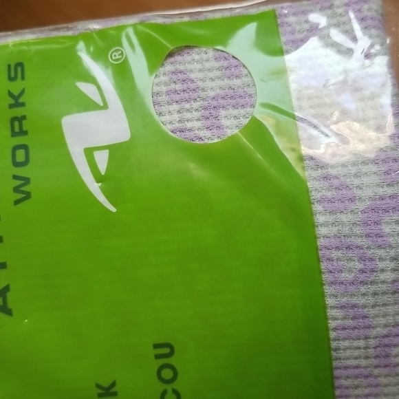 2/$15 ATHLETIC Works Girls Thermal Crew Neck Shirt - Picture 3 of 6